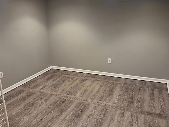 4th image of 20850 Crowley St
