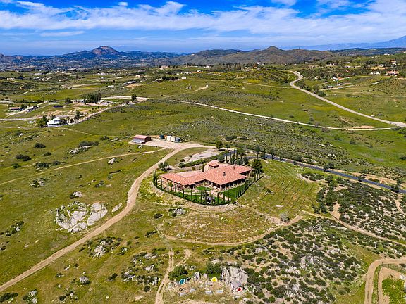 3rd image of 39375 San Ignacio Rd