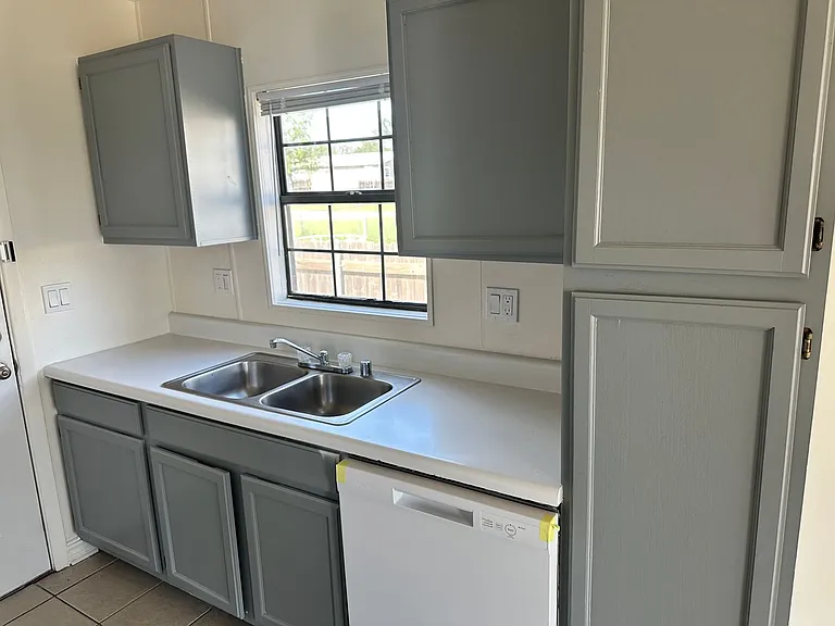 200 Aster St — Photo 18