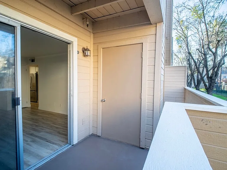 1019 Dornajo Way #160 — Photo 13