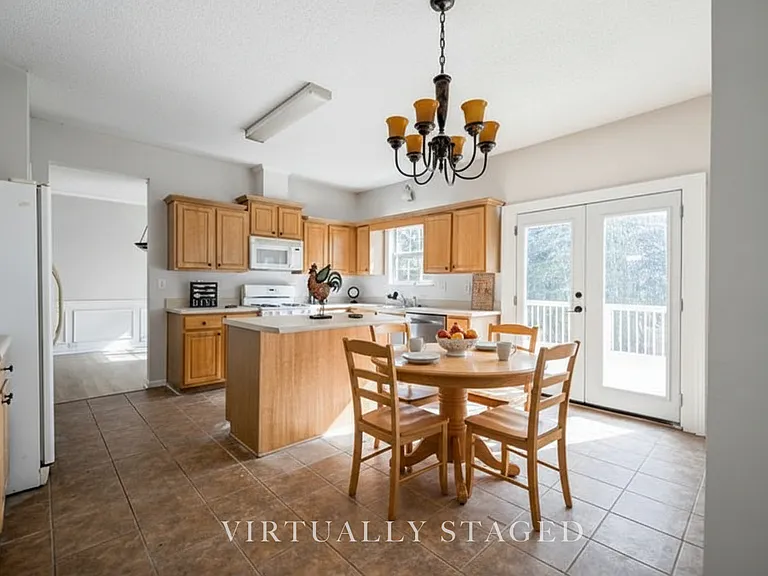 1570 Swan Valley Ct — Photo 8