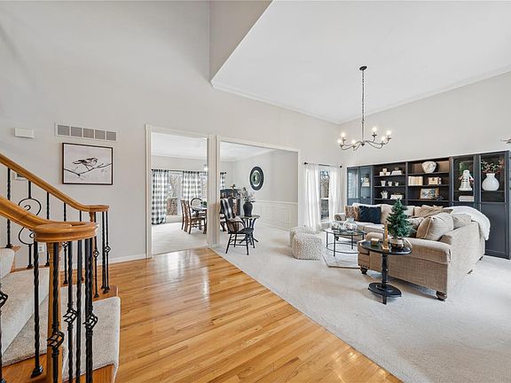 4th image of 7626 River Walk Ct