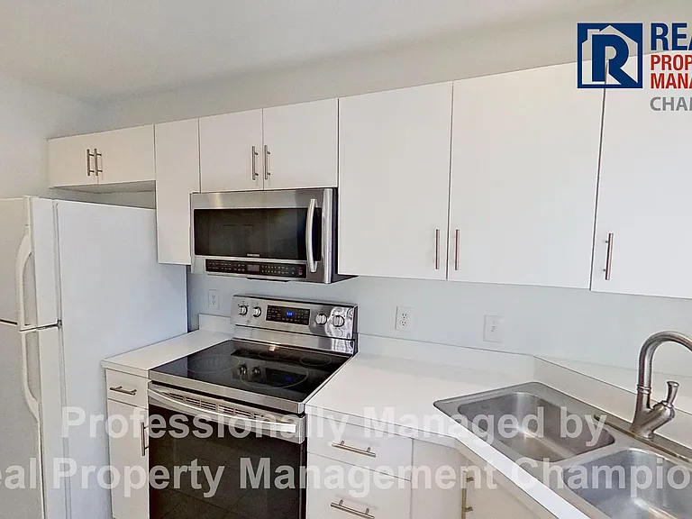 3825 Mayfield Ct — Photo 7