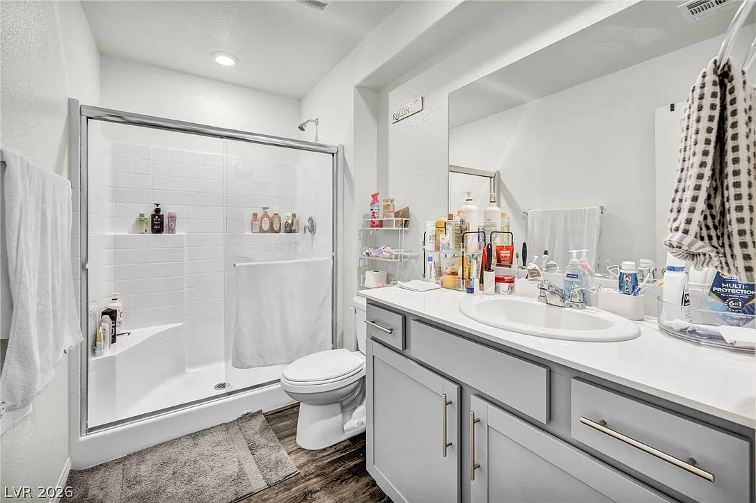4 bed, 2.5 bath, 1554 sqft, $2,700 — Photo 3