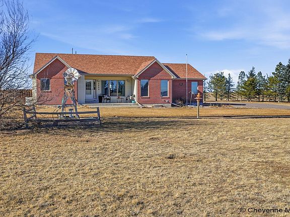 2nd image of 2066 Canyon Dr