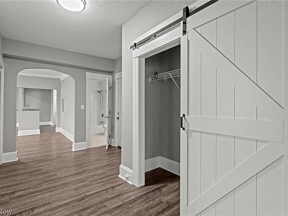 4th image of 6812 Detroit Ave #1