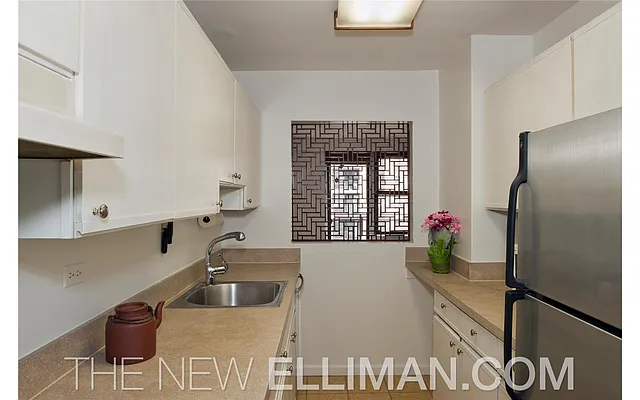 Sold by Douglas Elliman | media 17