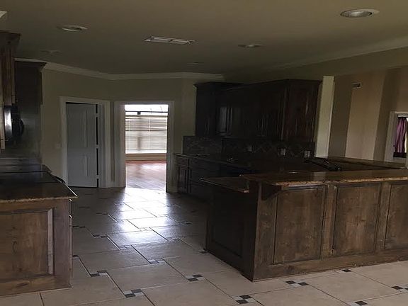 4th image of 103 Private Road 1601