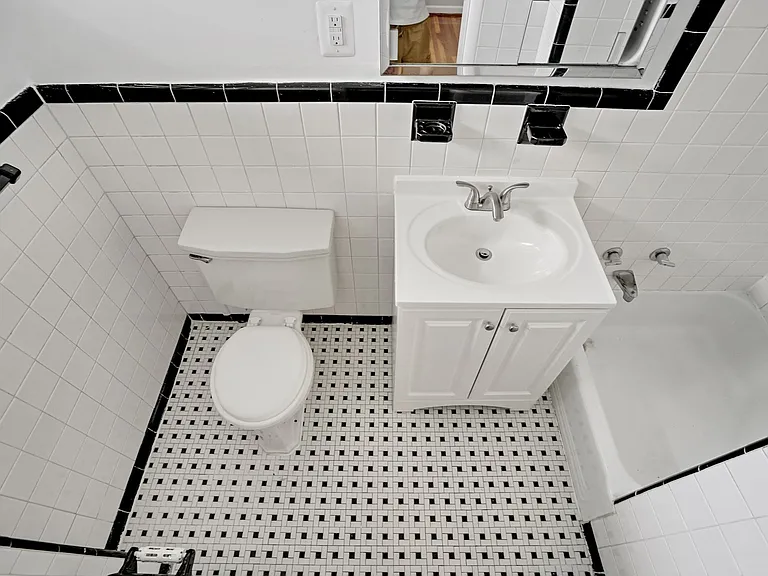 top floor - ensuite bathroom in master bedroom