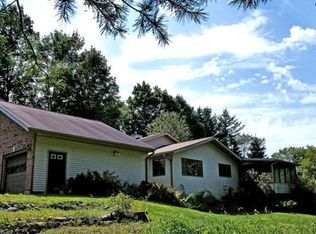 33408 Bassett Rd, Burlington, WI 53105