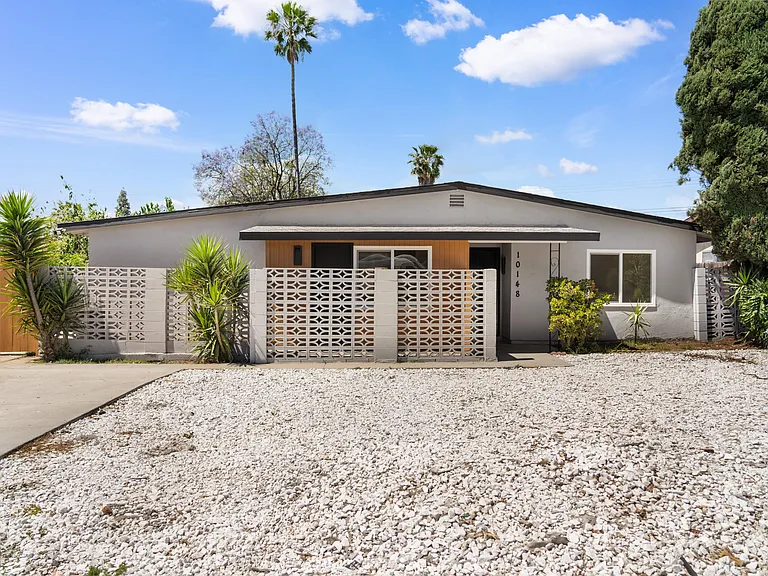 10148 Felipe Ave — Photo 4