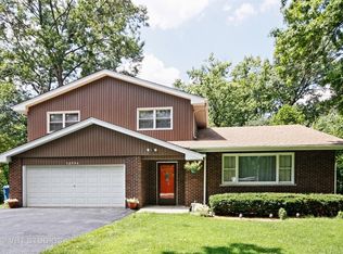 12554 S 76th Ave, Palos Heights, IL 60463