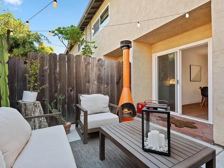 3821 Albatross St — Photo 41