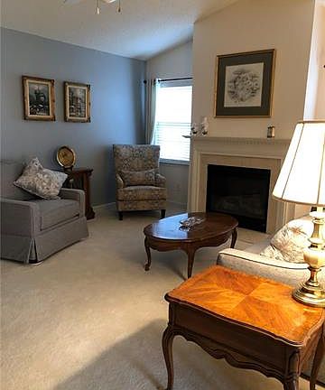 4th image of 115 Glen Oaks Ct #79