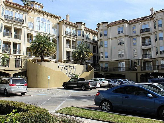 2nd image of 7575 Kirby Dr APT 3402