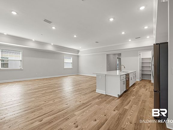 3rd image of 23902 Shadowridge Dr #21