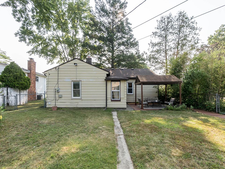 18951 Sunset St, photo 26