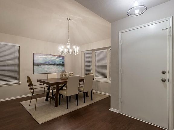 3rd image of 655 Cribbs Dr