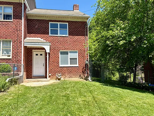 767 Clermont Ave Photo 1