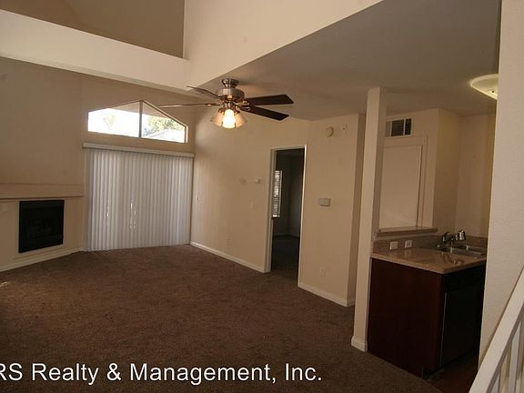 5th image of 5515 Canoga Ave APT 313