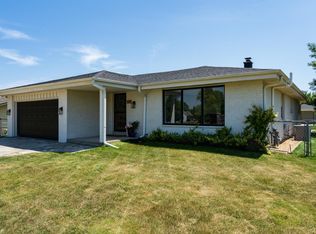 3319 W Bridge St, Greenfield, WI 53221