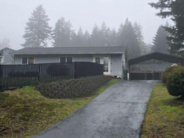 420 NE Schooner Loop