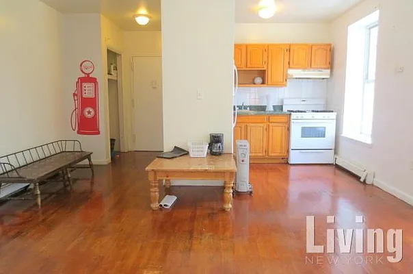 Rented by Living New York | media 12