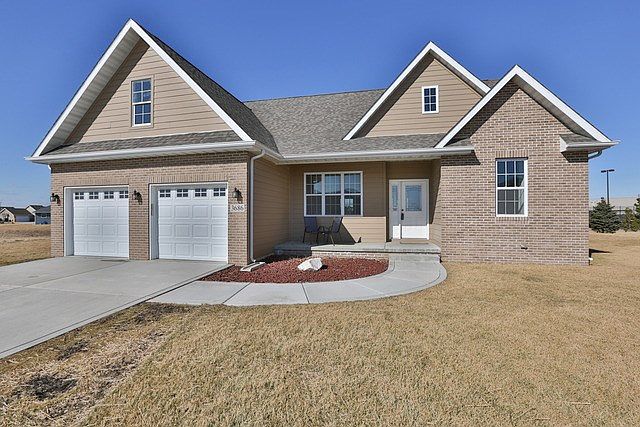 1st image of 3686 Fountain Ct