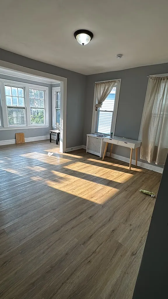 3 bed, $1,995 — Photo 2