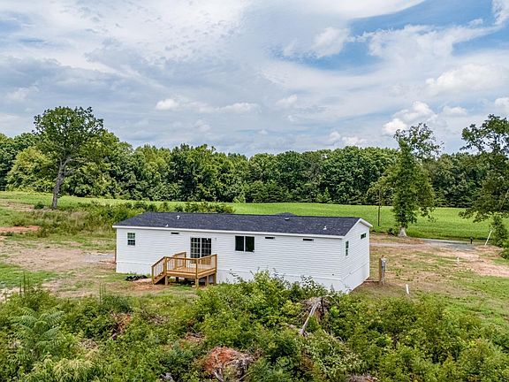 1113 Robin Rd, Brookneal, VA 24528 | Zillow