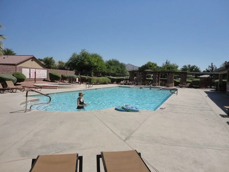 3 bed, 1463 sqft, $2,050 — Photo 3