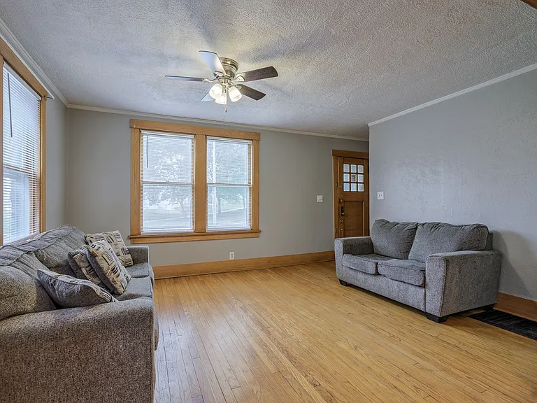 3310 Jackson St — Photo 8