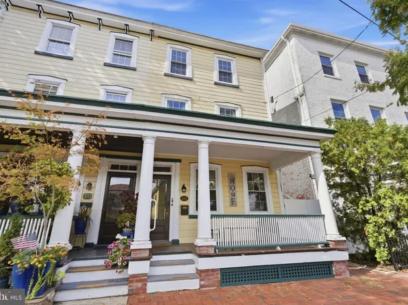 335 Radcliffe St, Bristol, PA 19007