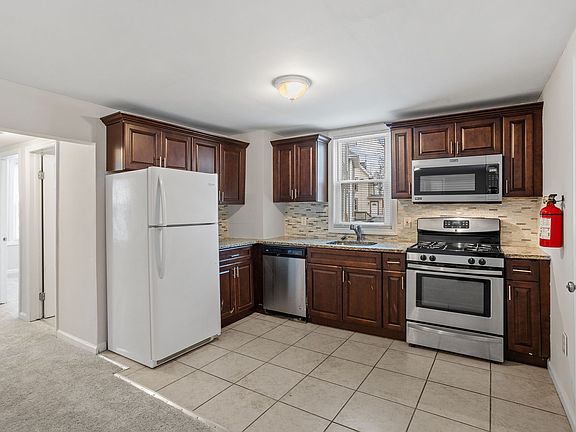 4th image of 84 E Barber Ave #84A