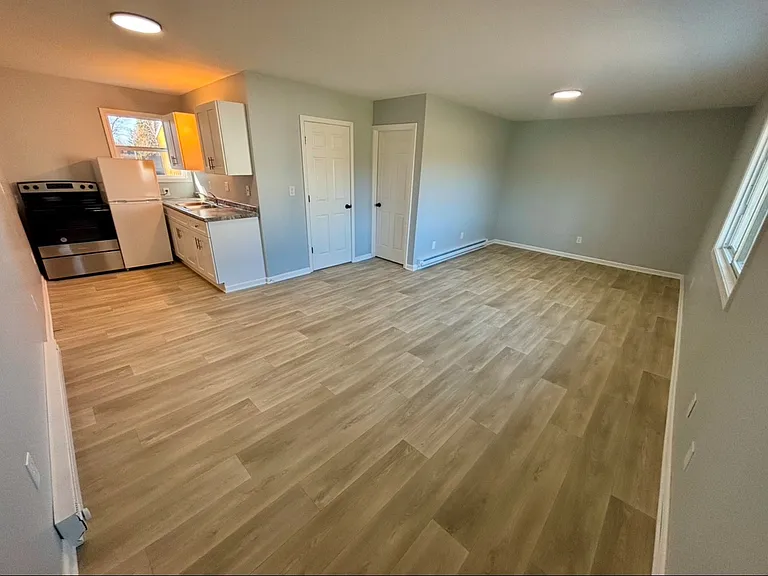 13348 N Saginaw Rd #4 — Photo 3