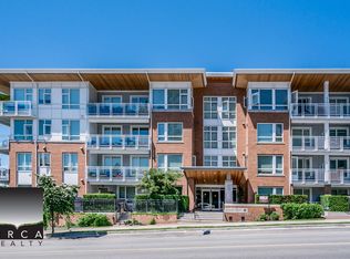 717 Chesterfield Ave #105, North Vancouver, BC V7M3L8