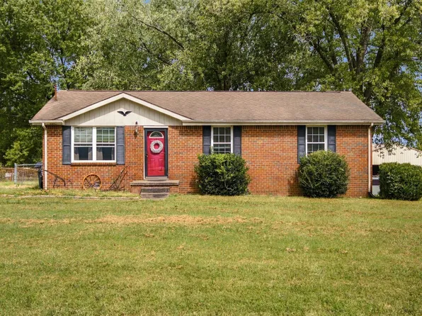 1494 Ridgewood Ct W, Gallatin, TN 37066