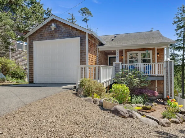 37835 19th St, Manzanita, OR 97130