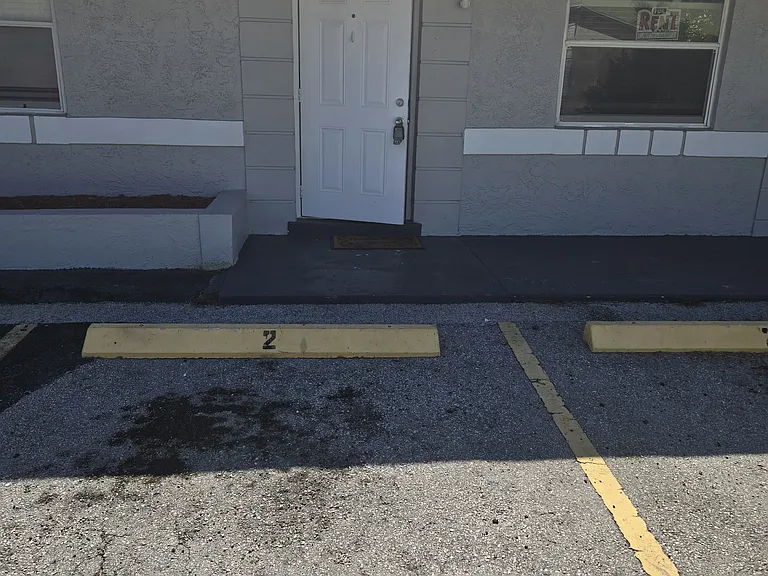3670 SW 60th Ter #2 — Photo 1