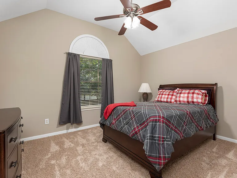 1719 Cantigny Ln — Photo 30