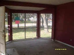 3rd image of 1516 Edmond Ave