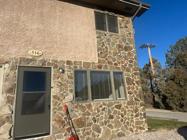 516 W 42nd St, Scottsbluff, NE 69361