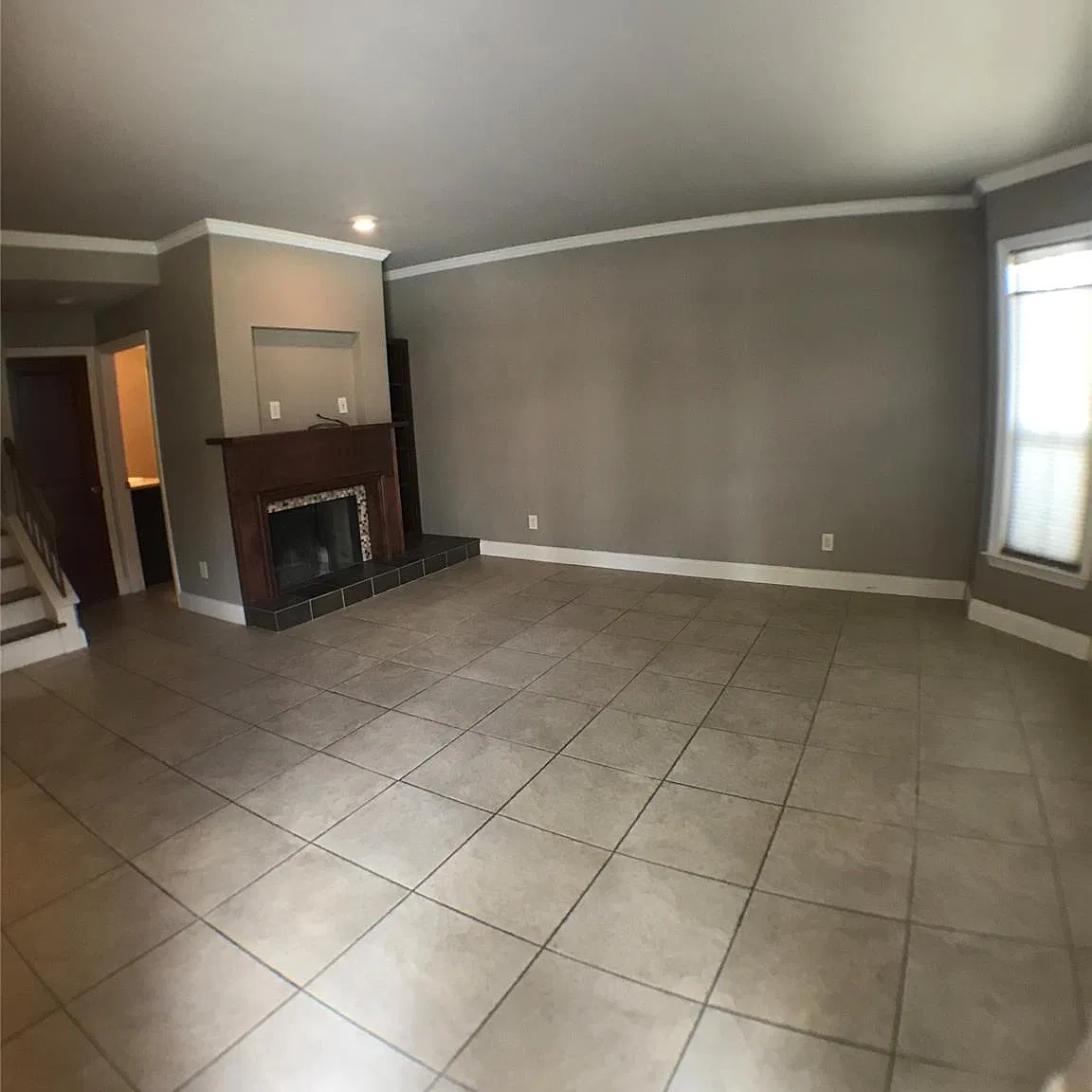 2 bed, 2.5 bath, 1077 sqft, $2,600 — Photo 3