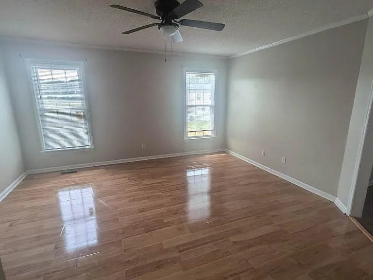 3813 Sterling Pointe Dr #V2 — Photo 4