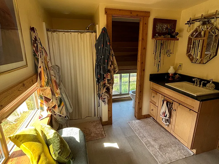 68600 Warnock Rd — Photo 3