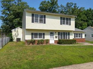 31 Idlewild Rd, Edison, NJ 08817