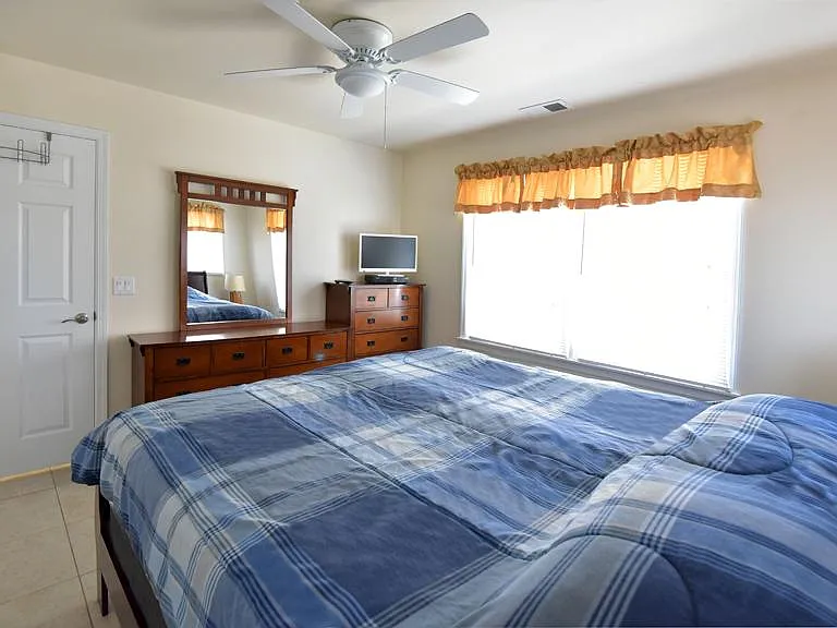 2301 Grand Central Ave — Photo 10