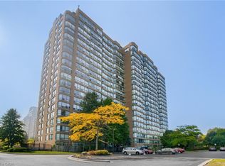 1276 Maple Crossing Blvd #514, Burlington, ON L7S 2J9