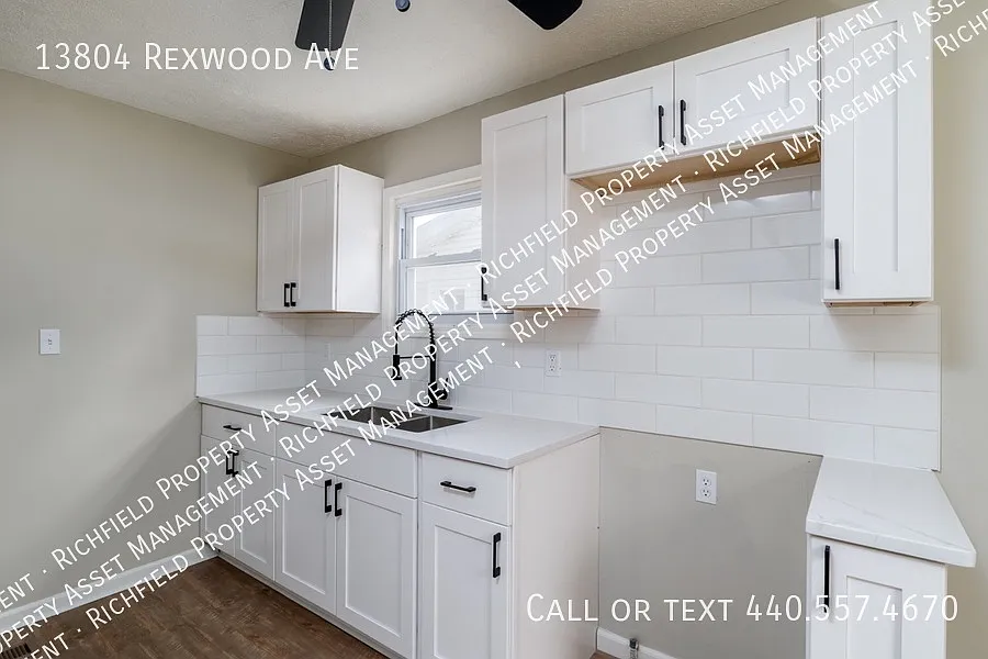 2 bed, 1.0 bath, 1149 sqft, $1,570 — Photo 3