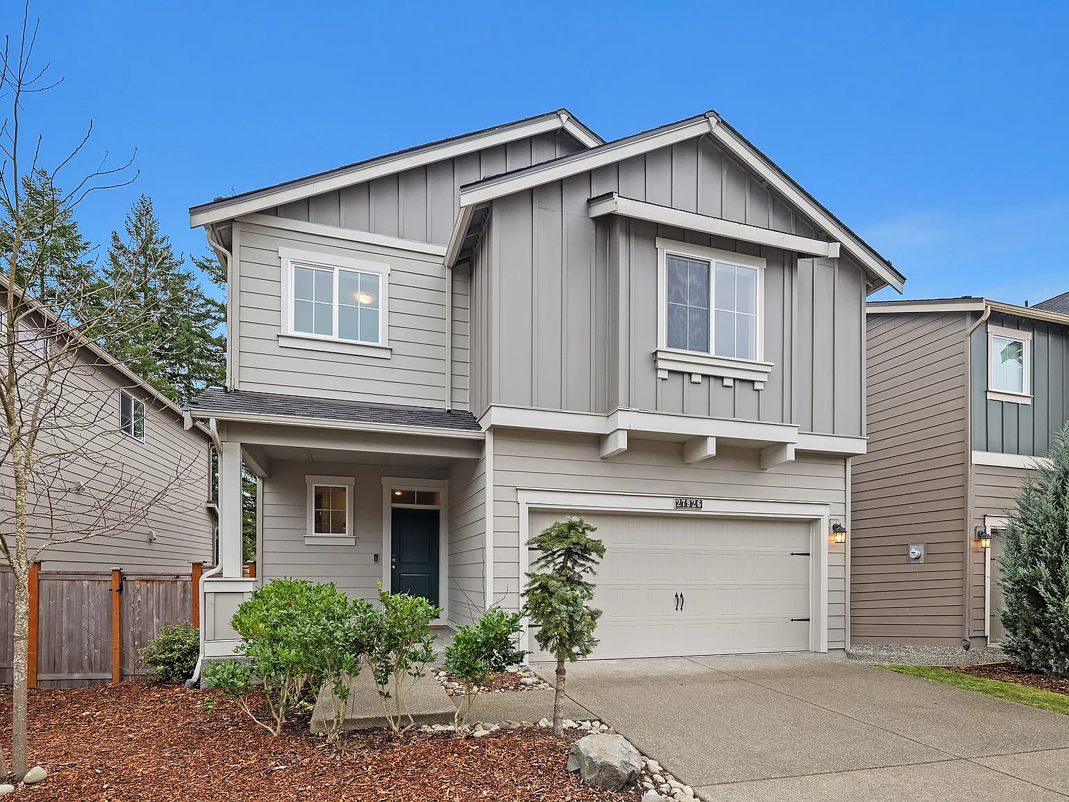 5 bed, 3120 sqft, $4,300 — Photo 2